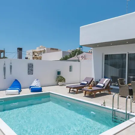 Iceberg 2 With Pool Vila