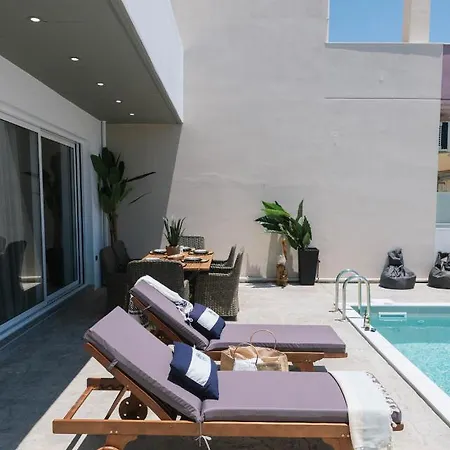 Iceberg 2 With Pool Villa *